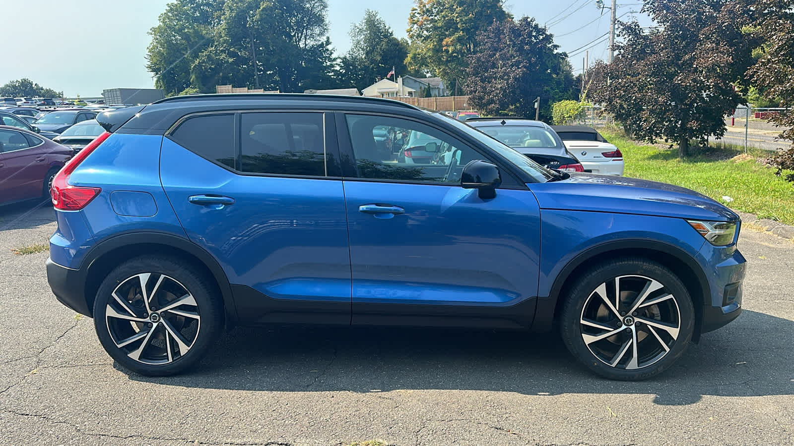 Used 2021 Volvo XC40 R-Design with VIN YV4162UM3M2446095 for sale in Danbury, CT