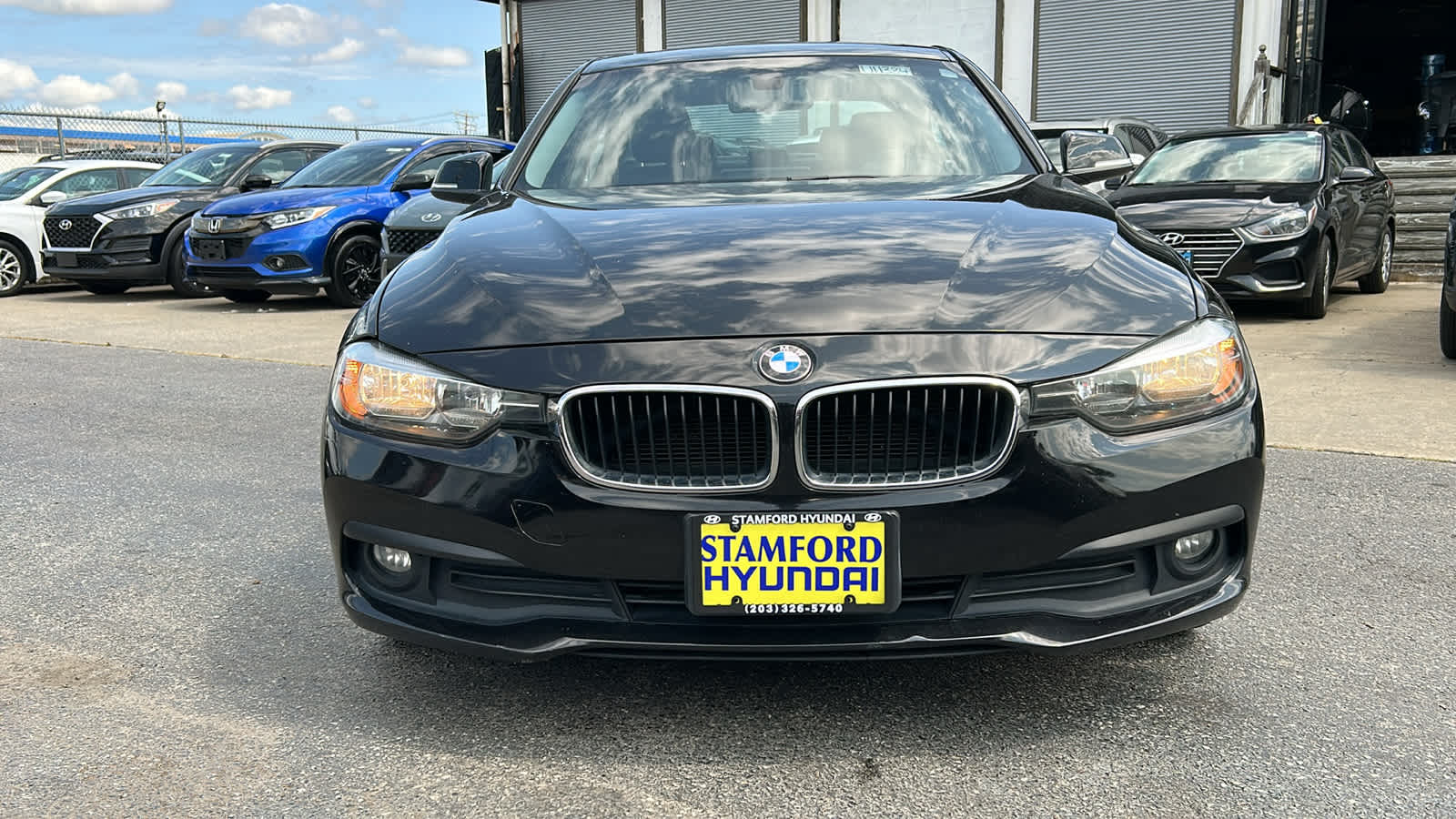 Used 2016 BMW 3 Series 320i with VIN WBA8E5G5XGNT40379 for sale in Danbury, CT