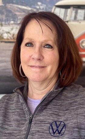 Staff member Diane Haseney from ID_569b7e