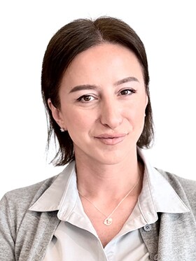 Staff member Arlinda S from ID_608a037c5c5b