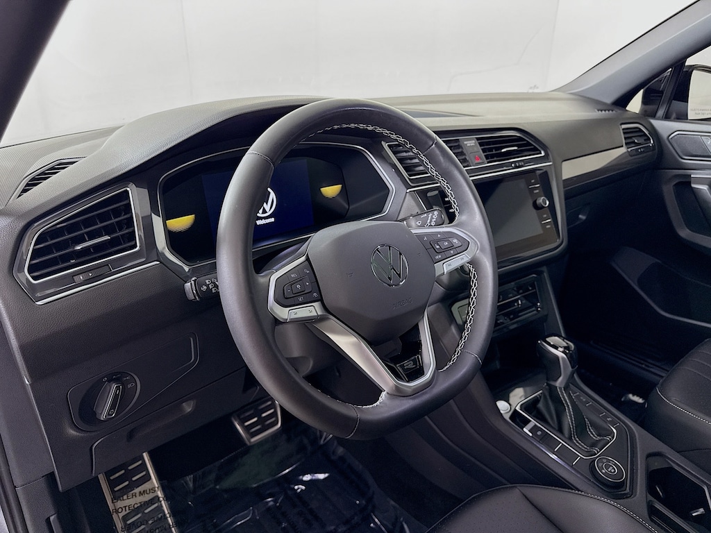 Used 2023 Volkswagen Tiguan 2.0T SE R-Line Black SUV