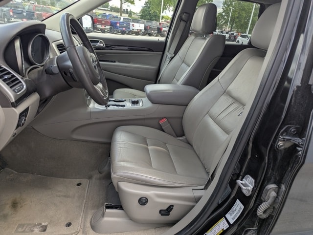 Used 2013 Jeep Grand Cherokee Laredo X with VIN 1C4RJFAT7DC509670 for sale in Waterloo, IA