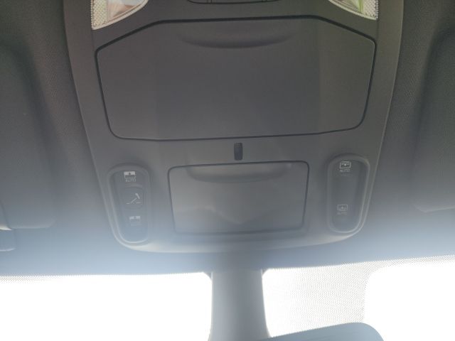 2026 Chrysler Pacifica Select - Photo 10