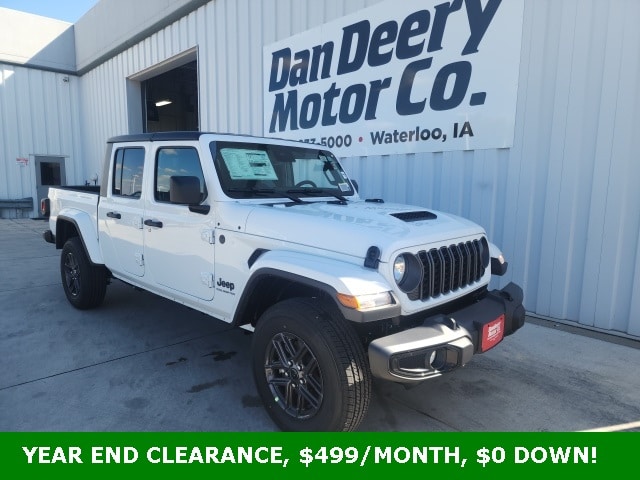 2025 Jeep Gladiator Sport S's photo