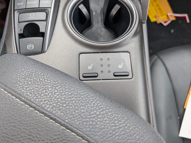 2024 Toyota Camry XSE photo 4