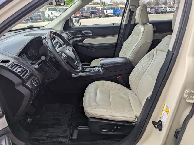 Used 2018 Ford Explorer Platinum with VIN 1FM5K8HTXJGB39988 for sale in Waterloo, IA
