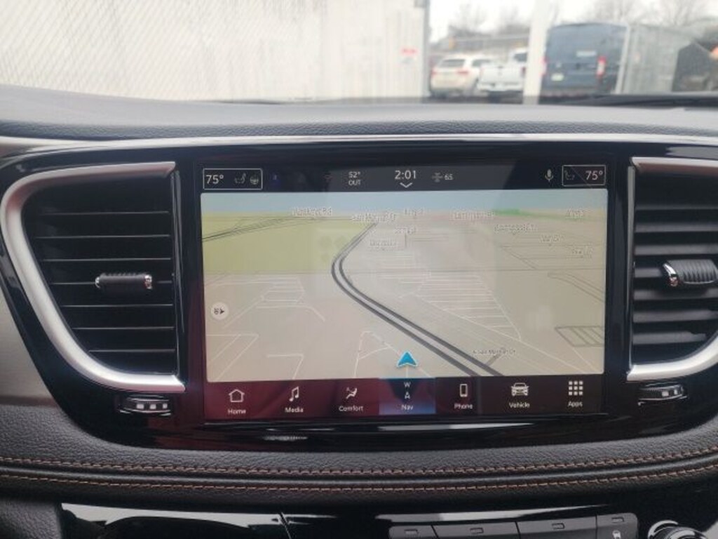 New 2026 Chrysler Pacifica Pinnacle Passenger Van