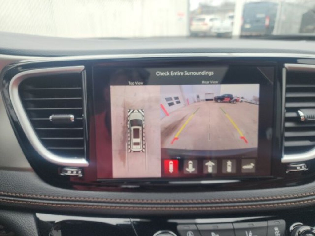 New 2026 Chrysler Pacifica Pinnacle Passenger Van