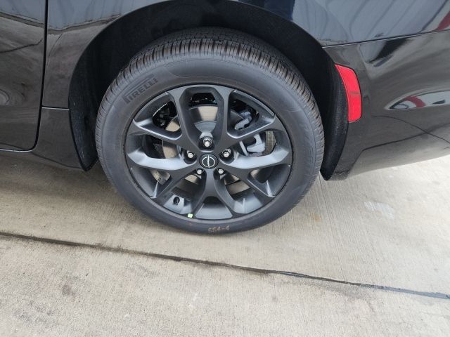 2026 Chrysler Pacifica Limited - Photo 30