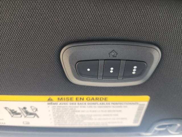 2026 Chrysler Pacifica Limited - Photo 10