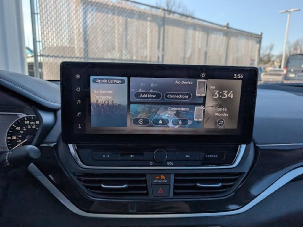 Used 2025 Nissan Altima 2.5 SR Sedan