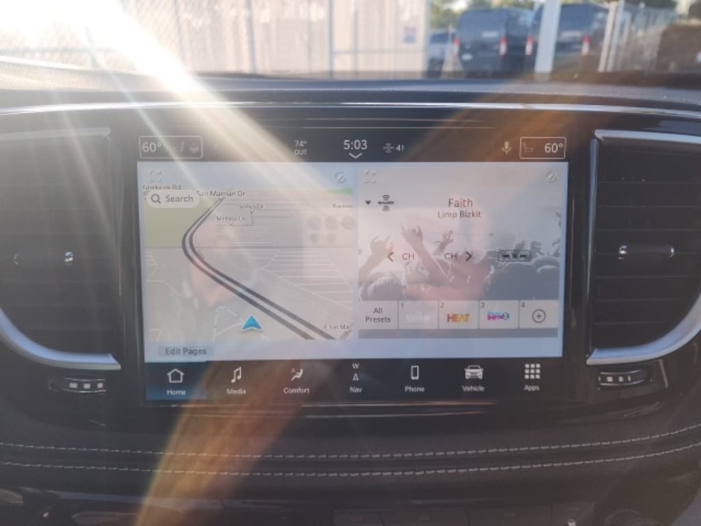 New 2026 Chrysler Pacifica Limited Passenger Van