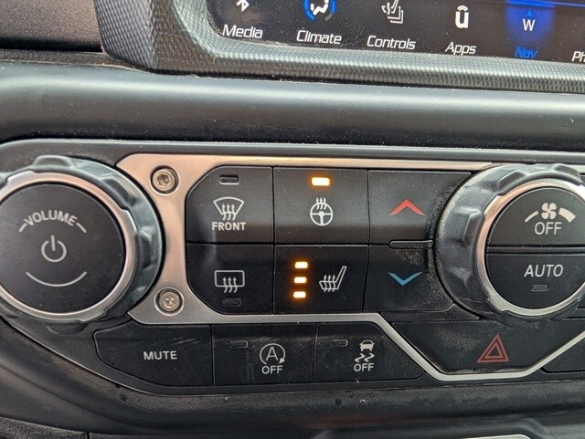 2021 Jeep Gladiator Mojave photo 4