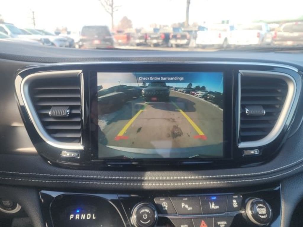 New 2026 Chrysler Pacifica Select Passenger Van