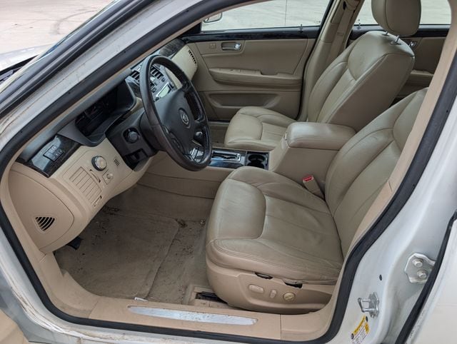 Used 2008 Cadillac DTS 1SC with VIN 1G6KD57Y58U125248 for sale in Waterloo, IA