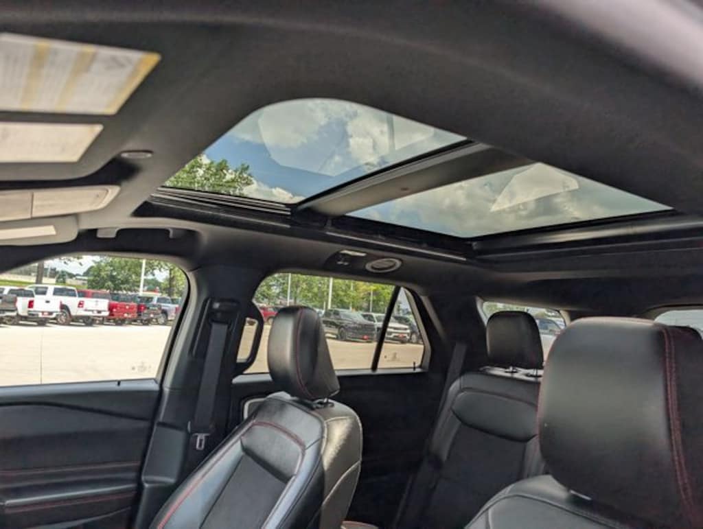 Used 2024 Ford Explorer ST-Line SUV