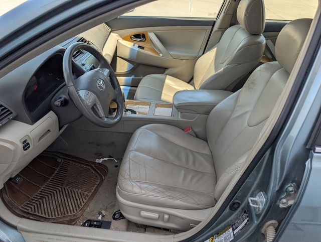 Used 2007 Toyota Camry XLE with VIN 4T1BK46K67U547615 for sale in Waterloo, IA