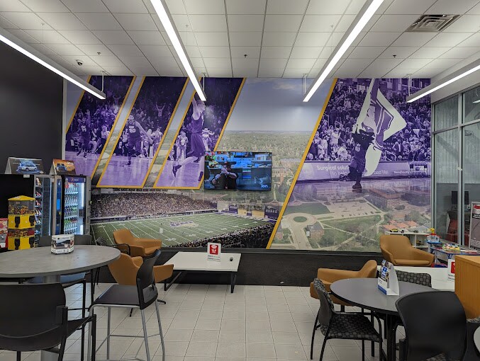 Dan Deery Motors - Showroom.jpg