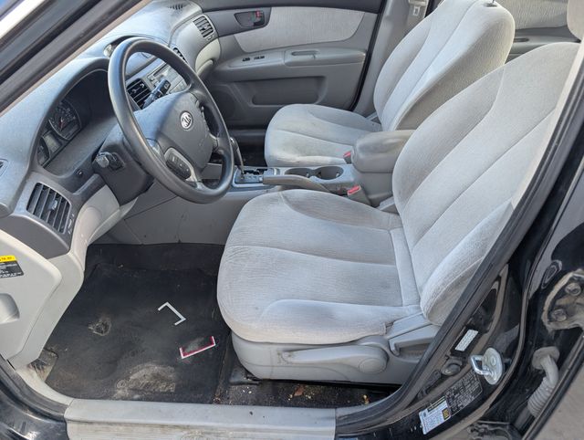 Used 2008 Kia Optima LX with VIN KNAGE123X85271236 for sale in Waterloo, IA