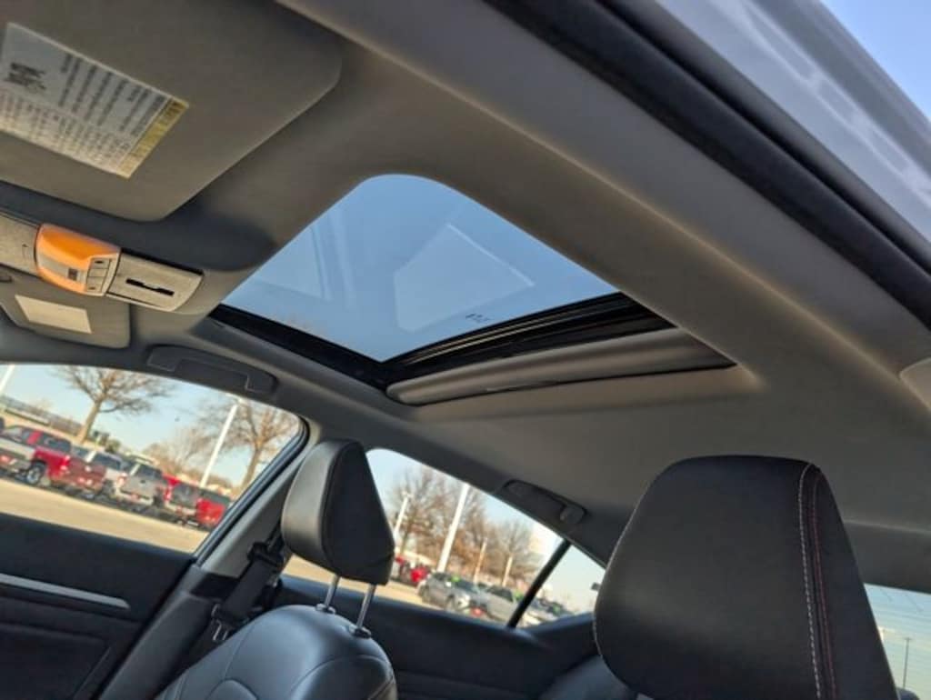 Used 2025 Nissan Altima 2.5 SR Sedan