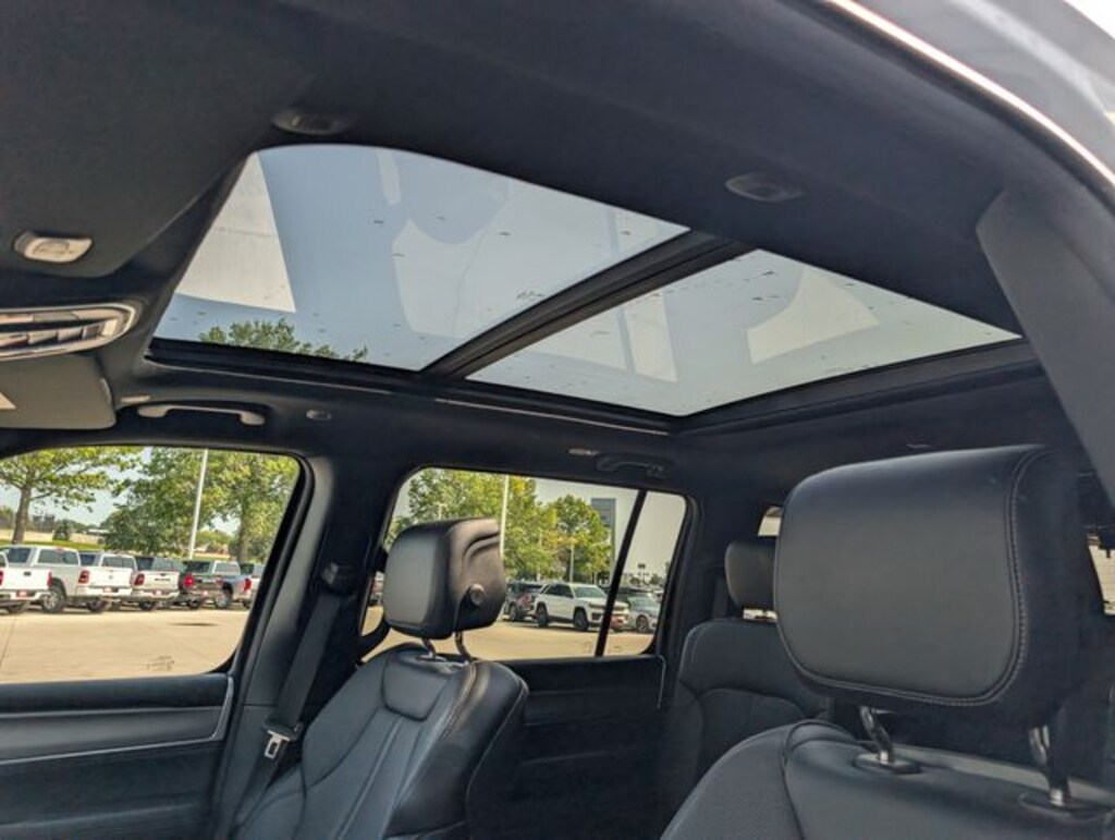 Used 2024 Jeep Wagoneer Series II SUV