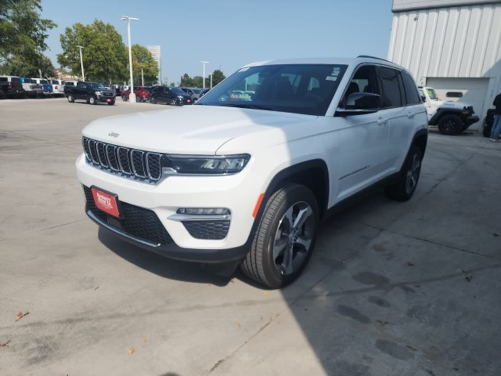 New 2025 Jeep Grand Cherokee Limited Sport Utility