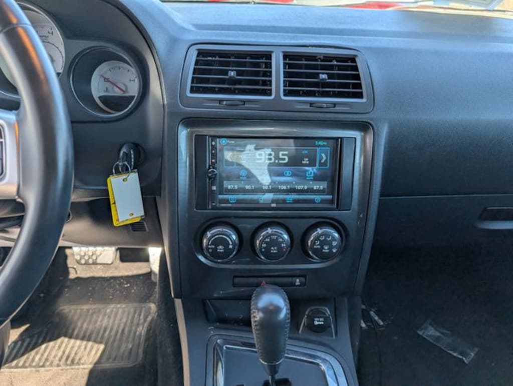 Used 2014 Dodge Challenger SXT Coupe