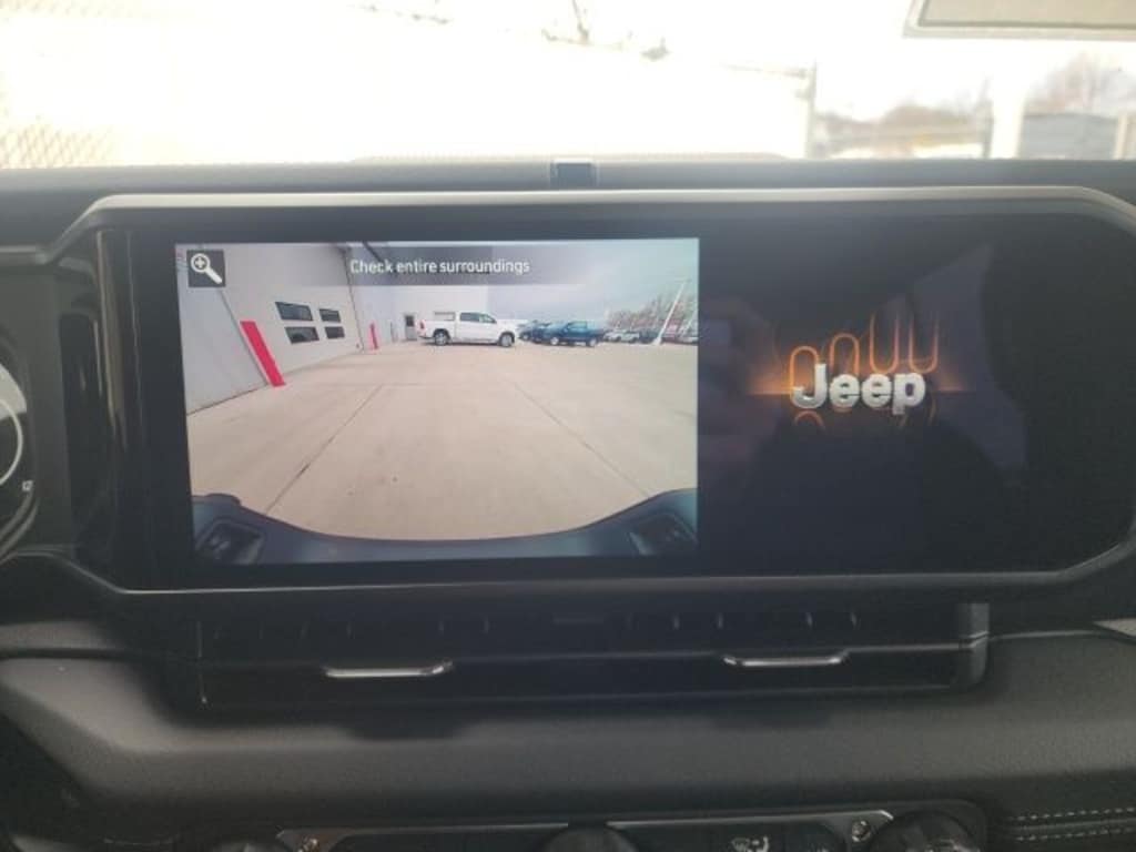 New 2026 Jeep Gladiator Sahara Pickup