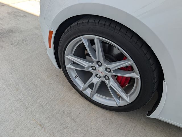 2023 Chevrolet Camaro 8