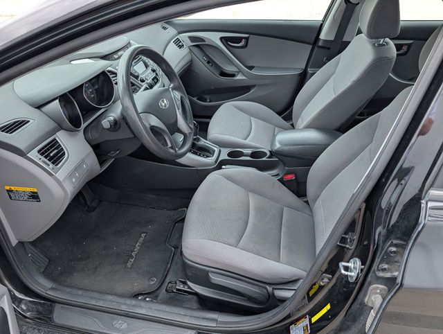 Used 2015 Hyundai Elantra SE with VIN KMHDH4AE7FU310106 for sale in Waterloo, IA