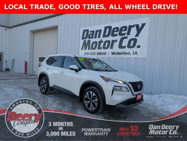 2023 Nissan Rogue SV's photo