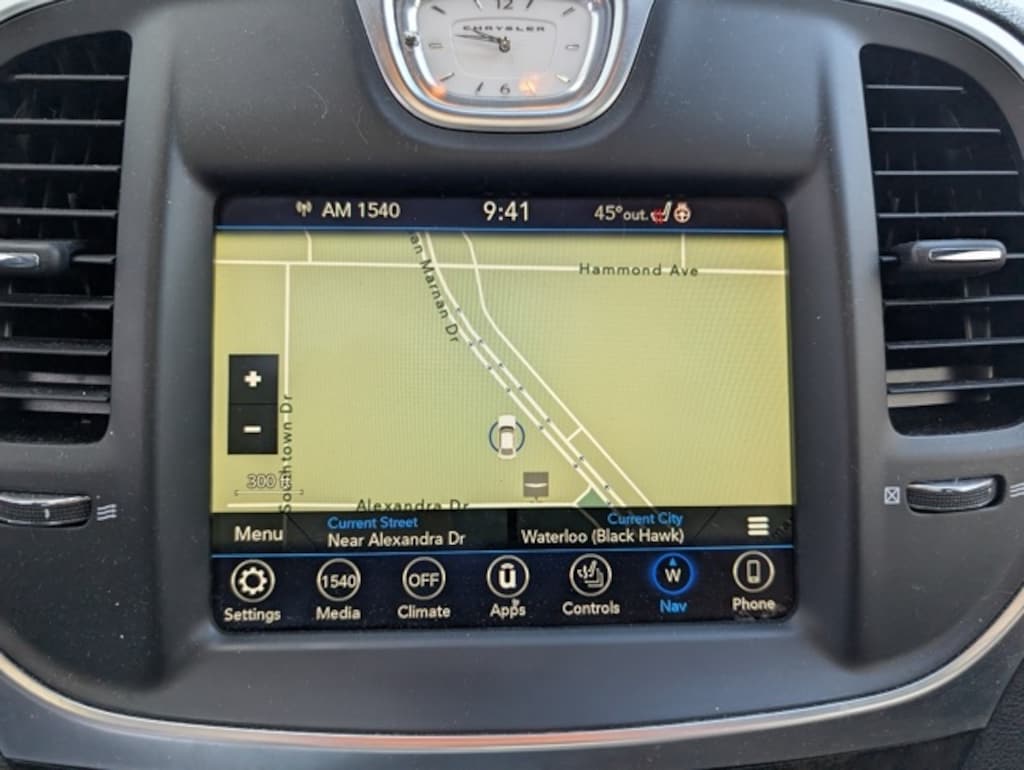 Used 2018 Chrysler 300 Limited Sedan