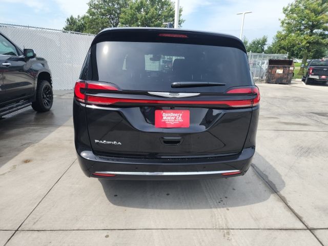2026 Chrysler Pacifica Select - Photo 24