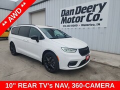 2026 Chrysler Pacifica Select Passenger Van