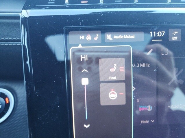 2025 Jeep Grand Cherokee Laredo photo 4