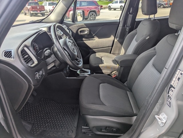 Used 2021 Jeep Renegade 80TH Edition with VIN ZACNJDBB7MPN36711 for sale in Waterloo, IA