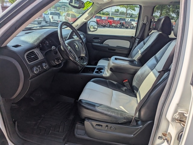 Used 2008 Chevrolet Avalanche LTZ with VIN 3GNFK12378G301770 for sale in Waterloo, IA