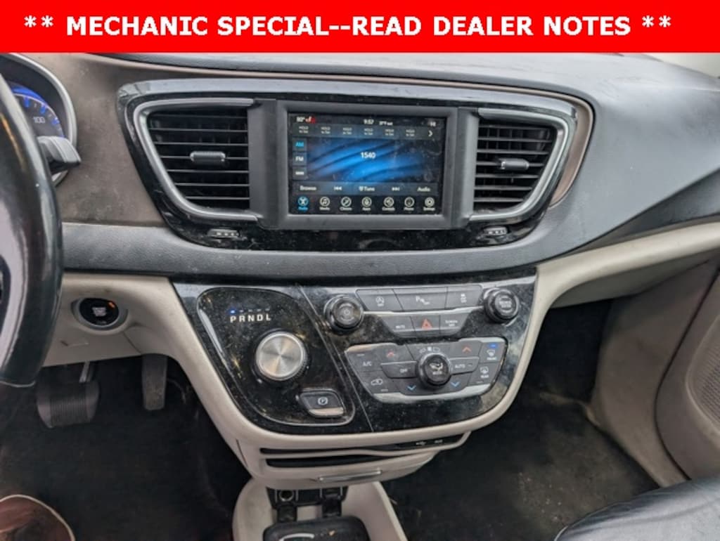 Used 2019 Chrysler Pacifica Touring L Minivan/Van