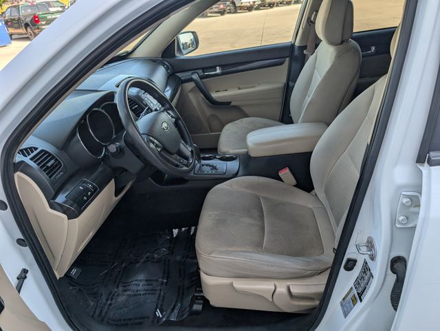 Used 2013 Kia Sorento LX with VIN 5XYKT4A67DG397846 for sale in Waterloo, IA