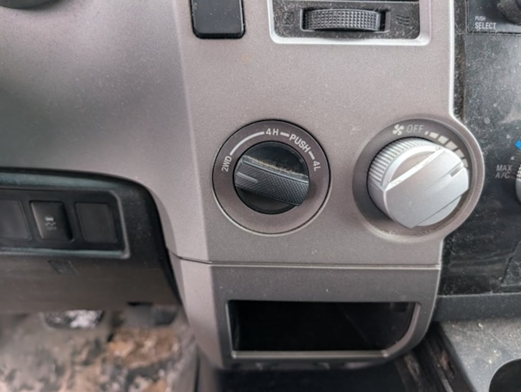 Used 2013 Toyota Tundra Grade Truck