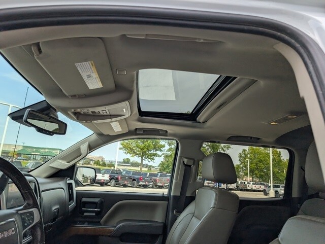 2018 Gmc Sierra 1500 SLT photo 3