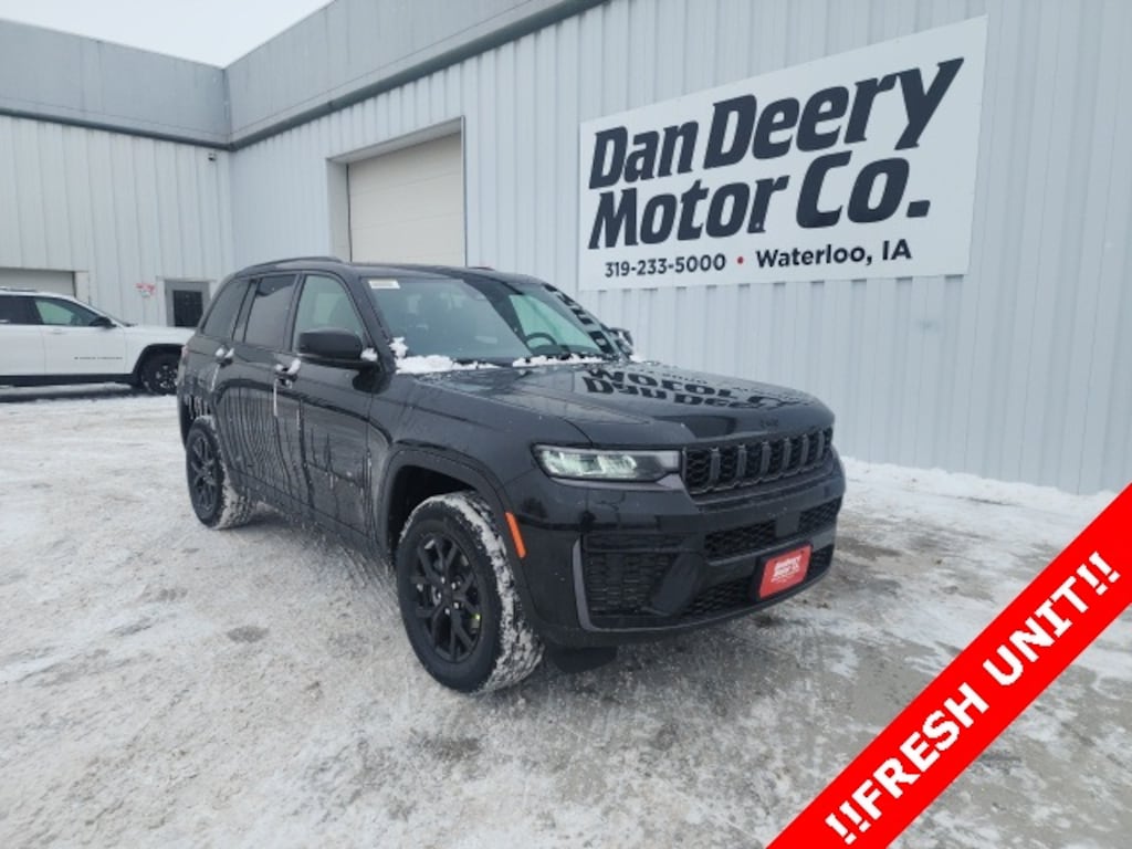 New 2026 Jeep Grand Cherokee Laredo Sport Utility