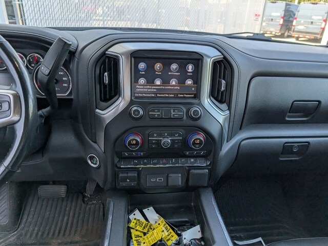 2019 Chevrolet Silverado 1500 LTZ photo 3