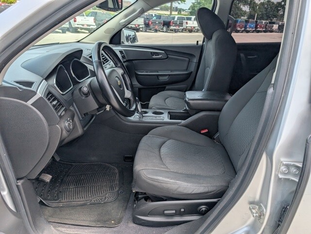 Used 2012 Chevrolet Traverse 1LT with VIN 1GNKRGED5CJ208545 for sale in Waterloo, IA