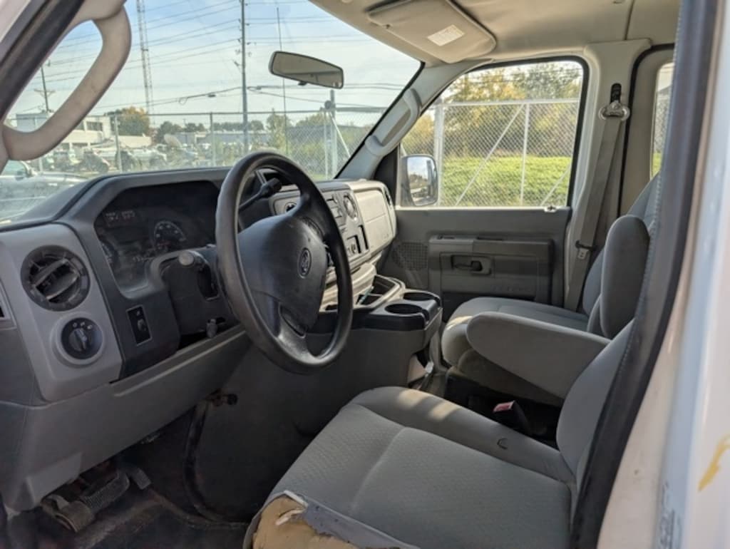 Used 2009 Ford E-350SD XLT Wagon