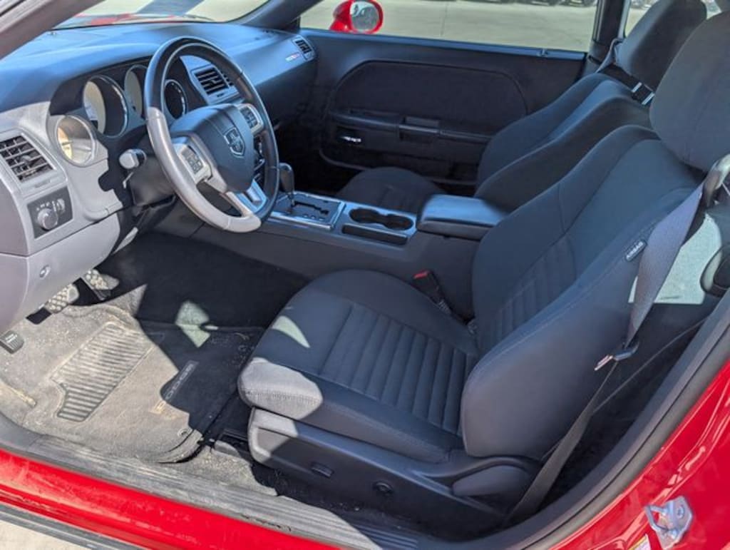 Used 2014 Dodge Challenger SXT Coupe