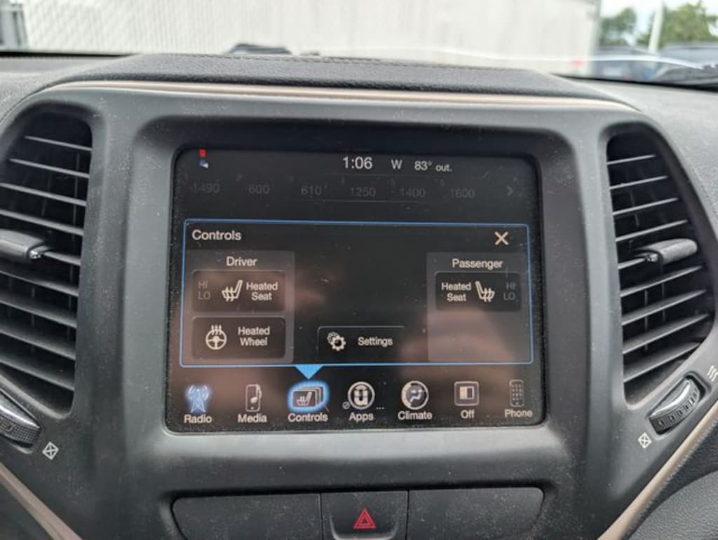 Used 2015 Jeep Cherokee Latitude SUV