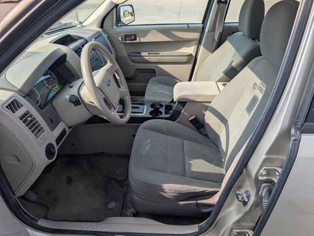 Used 2011 Ford Escape XLS with VIN 1FMCU0C79BKC04194 for sale in Waterloo, IA