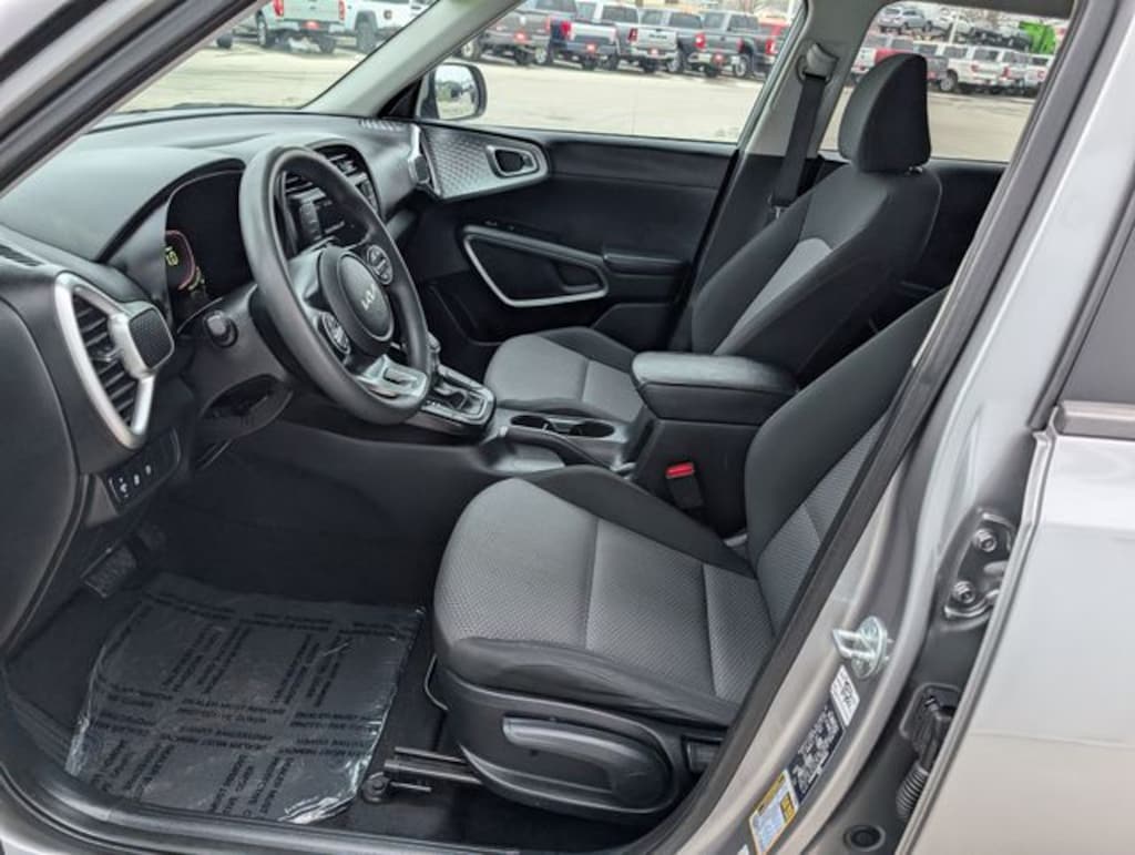 Certified 2023 Kia Soul LX Hatchback