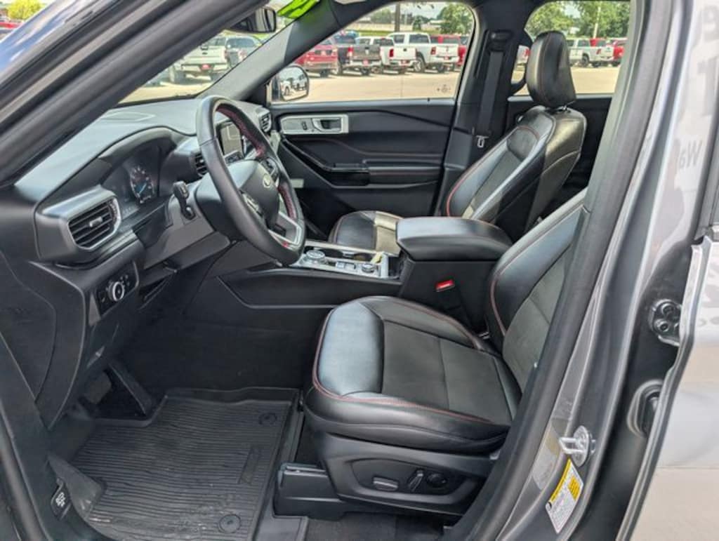 Used 2024 Ford Explorer ST-Line SUV